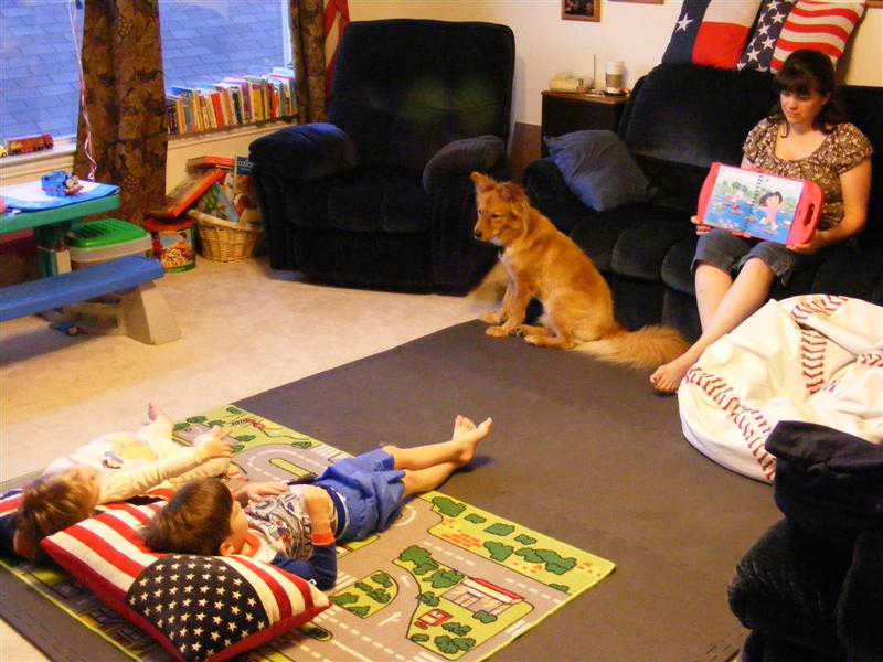 Jess_StoryTimeWAlexNMummy (1).JPG - Storytime with Mummy!...